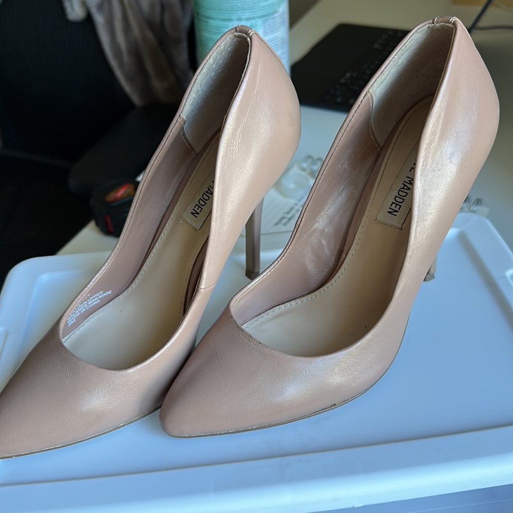 Steve Madden Gallery pumps in nude blush